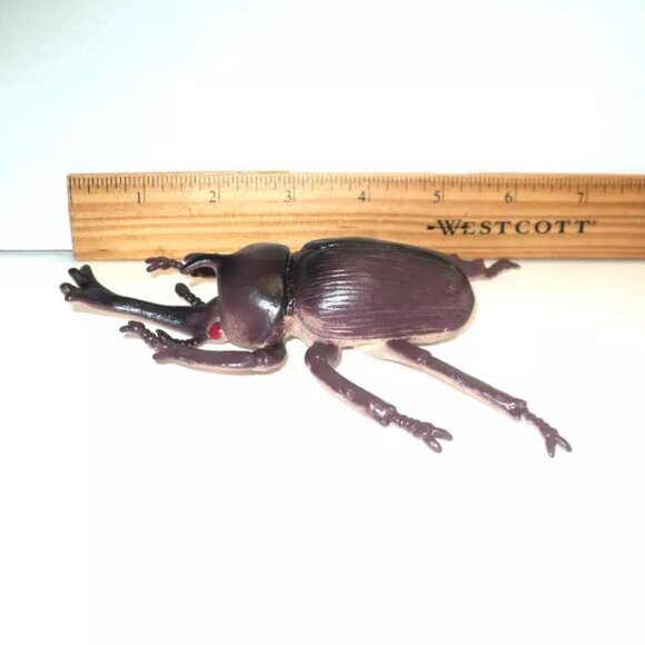 Japanese Rhinoceros Beetle Toy Insect Plastic Brown 5 1/2" L Science Project - Picture 1 of 5